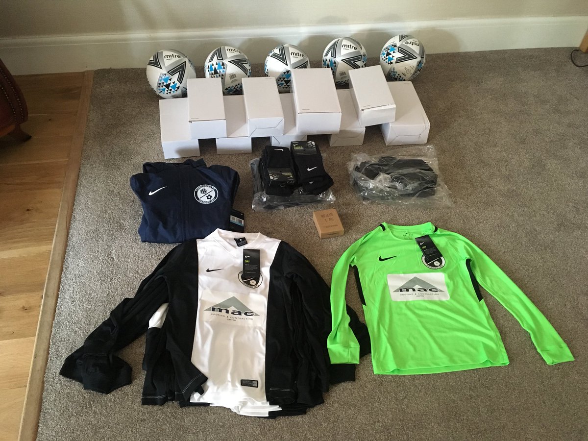 All prepared for the 2018-2019 season. Massive thanks to MAC Roofing &amp; Contracting <a href="/MACRCLTD/">MAC Roofing Ltd</a> for continuing to support and sponsor the boys for the next 2 years. Can’t wait to get going