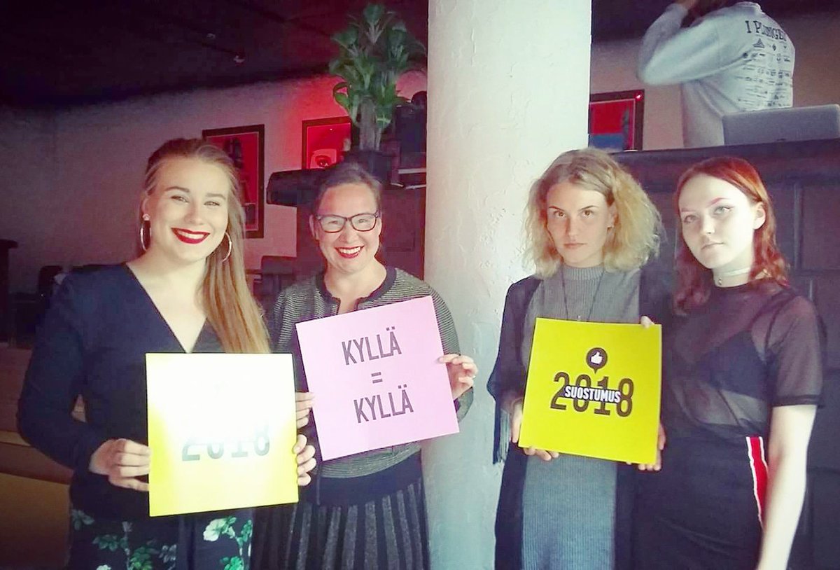 Iso clit musta teini