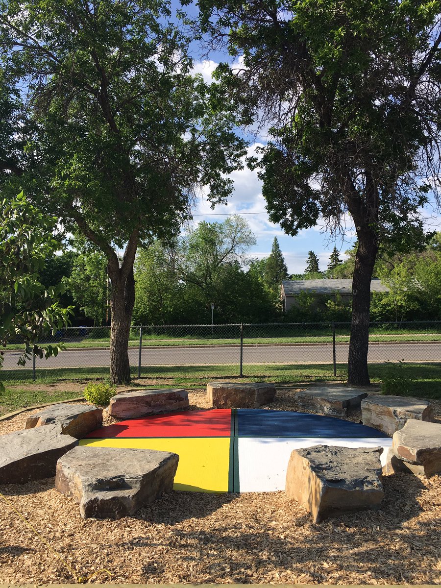 Mr_Thiessen's tweet photo. Very exciting that our #outdoor classroom @kitchenerschool is finally complete! @RegPublicSchool #outdoorlearning #community https://t.co/NTOeITVeRF
