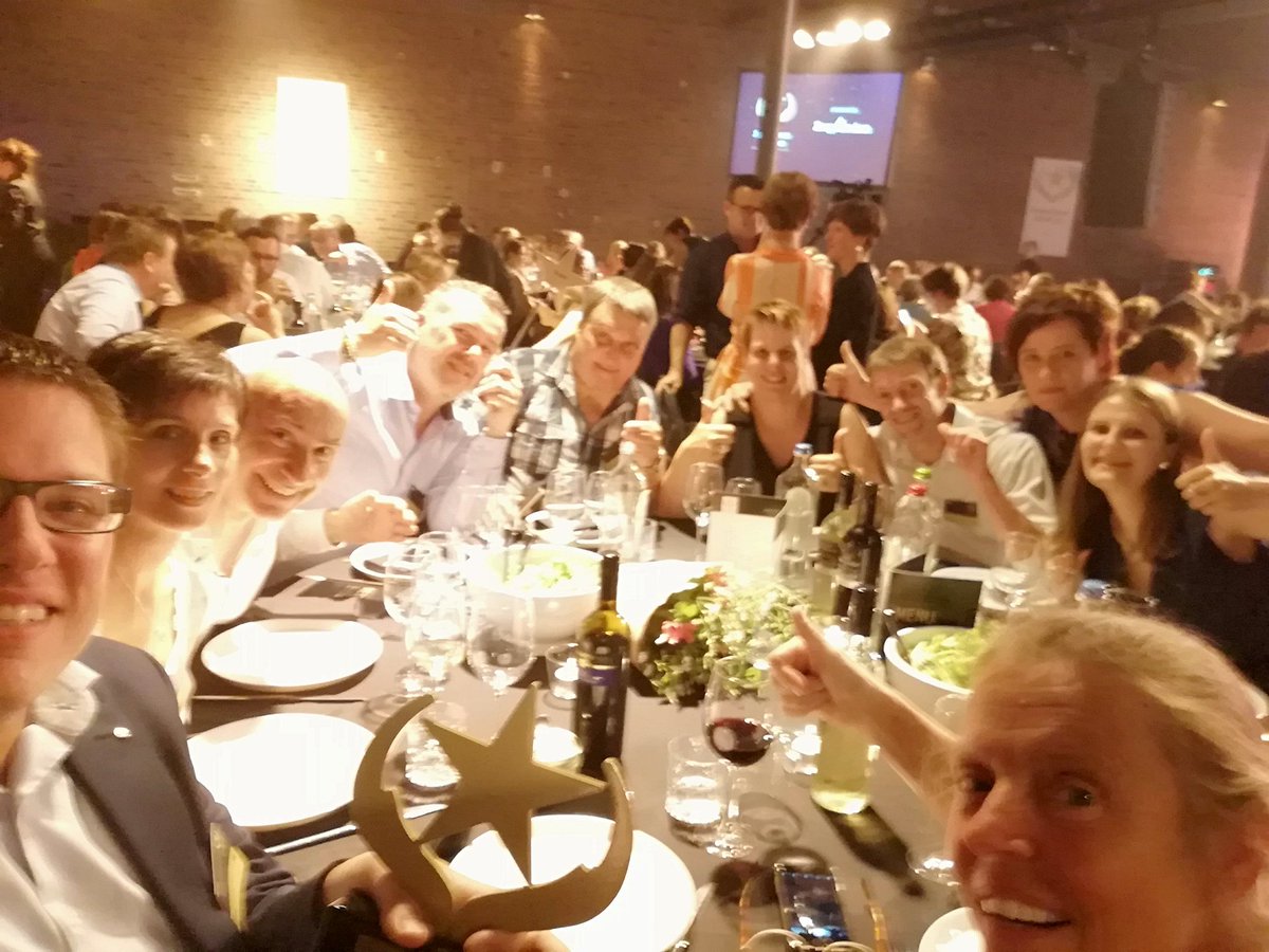 koenmaertens's tweet photo. @vzwOscare zorgwerkgever van het jaar 2018 @ZorgAnders_ awards! Thanks TOP Team!!! #brandwonden #brandwondenzorg https://t.co/tnLAZrp0BR