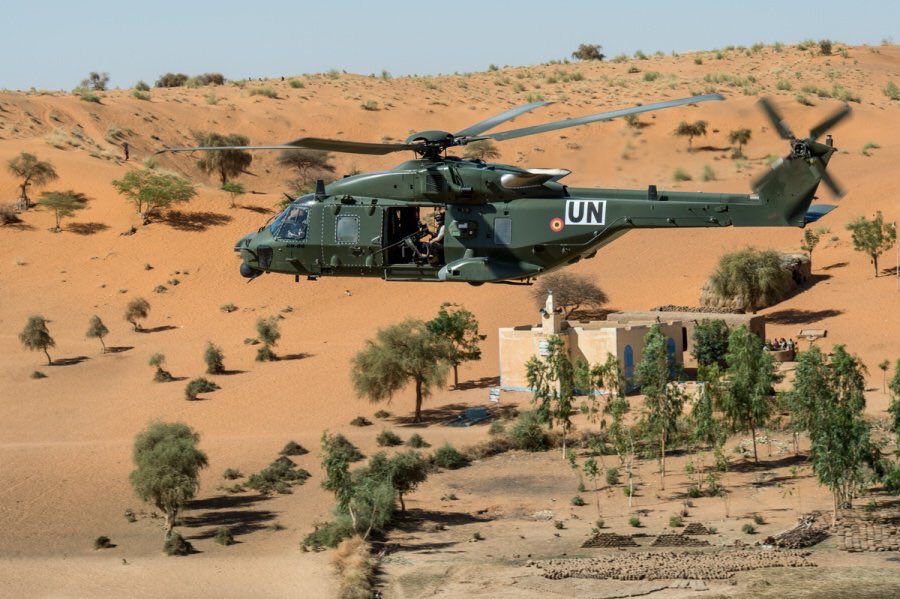 BeAirForce's tweet photo. 2 Belgian #NH90 helicopters provide essential #lifesaving medical evacuation capacity to @UN_MINUSMA mission in #Mali. 50 members of 1W are integrated in a German heli detachment at Gao. Belgium’s contribution for a better future in #Sahel Region. https://t.co/OA23S5Iox3
