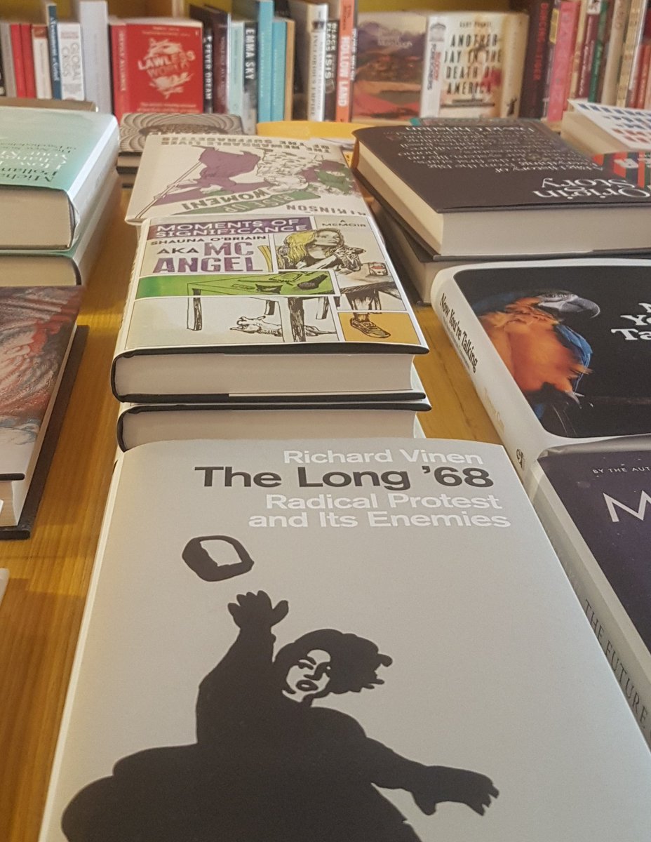hackneytours's tweet photo. From Clapton to Brick Lane, get the book, then join us in Hackney Wick to play with the Situationist dérive and find the #HackneyBeach next Tue for #Antiuni2018? #Hackney68 #books https://t.co/J11XzGum9T