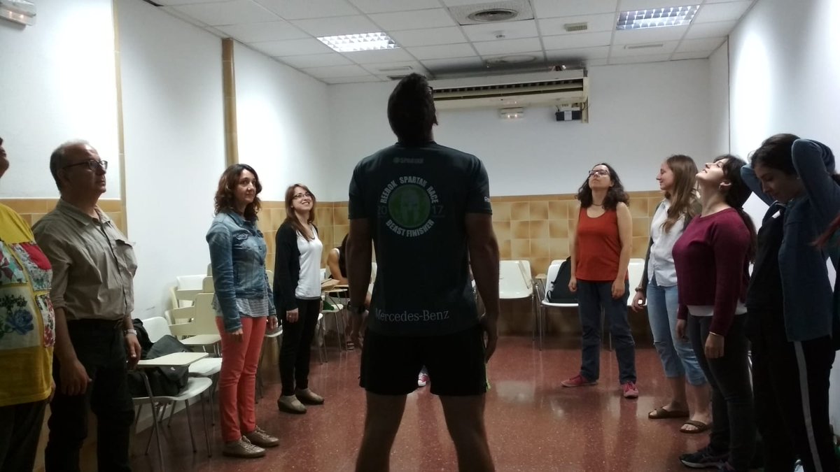 ASCISAM's tweet photo. Taller Fit-Ment . La importància de l' activitat física en la salut mental al #VCCISM #HoritzOx100 @ascisam #Gràcies @stopgo_HSP @AlcarazSaul @sremis_ @IvanTinoco90 https://t.co/DWmB69vhvd