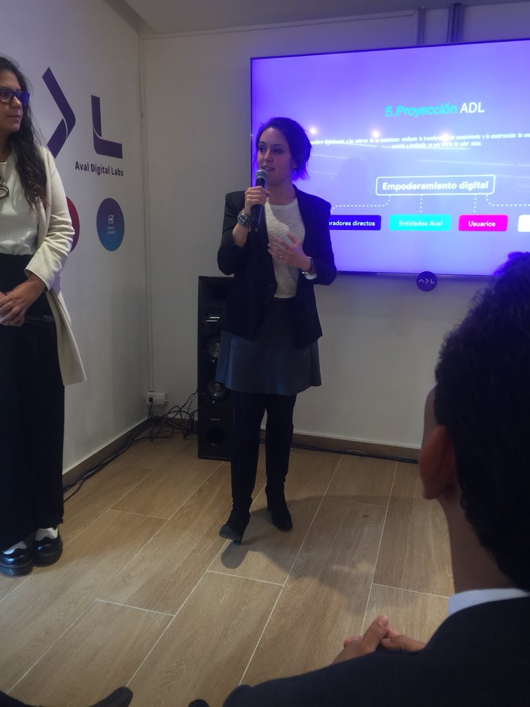 AngelaPerezSan's tweet photo. “Necesidades venían directamente del banco y sus clientes” #ADL #AvalDigitalLabs https://t.co/eEU2qpRlUe