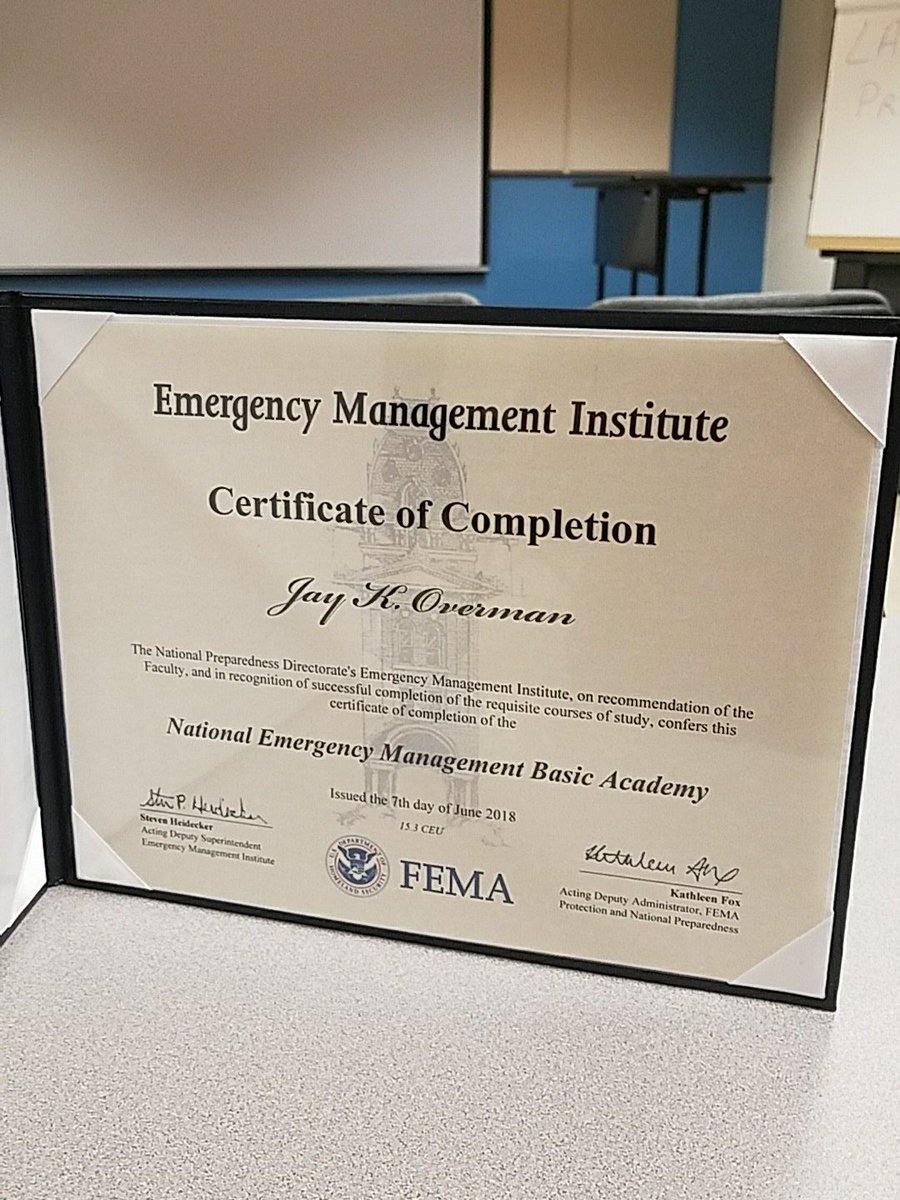 GarrardCSEPP's tweet photo. Just graduated FEMA's National Emergency Management Basic Academy! #graduation #garrardky https://t.co/xEvUBxMcqz