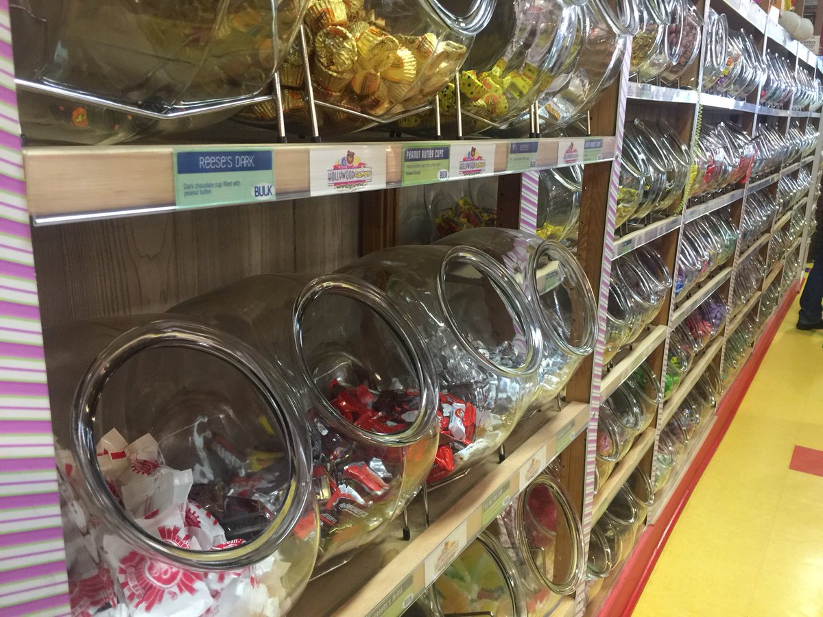 N8chrPhotog's tweet image. Here come a handful of pics from #OldMarket in #Omaha as I walk around before setting up for the Summer Arts festival this weekend. So glad I got here several hours dearly to enjoy. #osaf