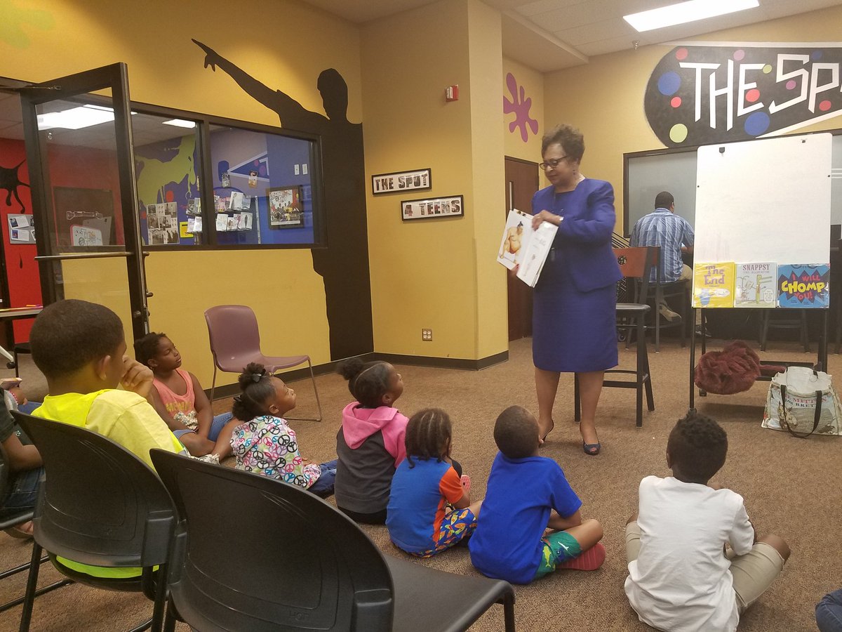 nursejwalker's tweet photo. Summer Reading Program @desotolibrarytx  with guest reader Mayor McCowan https://t.co/2AQoIYzEQG