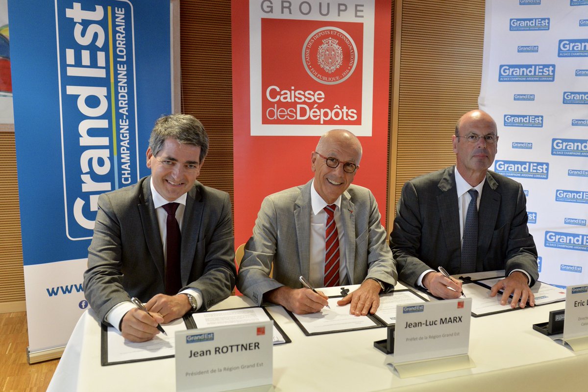 JeanROTTNER's tweet image. Cette convention que nous signons aujourd’hui avec @Eric_R_Lombard Directeur Général de la  @CDC_infos c’est un véritable engagement envers nos territoires et nos 37 #villesmoyennes