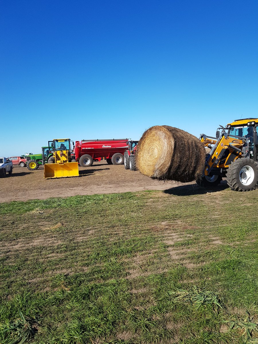 ValtraArgentina's tweet photo. #TuMaquinaDeTrabajo a pleno en el área de dinámica de @AgroActiva 💪 #AgroActiva2018 https://t.co/JKXYyEmpLi