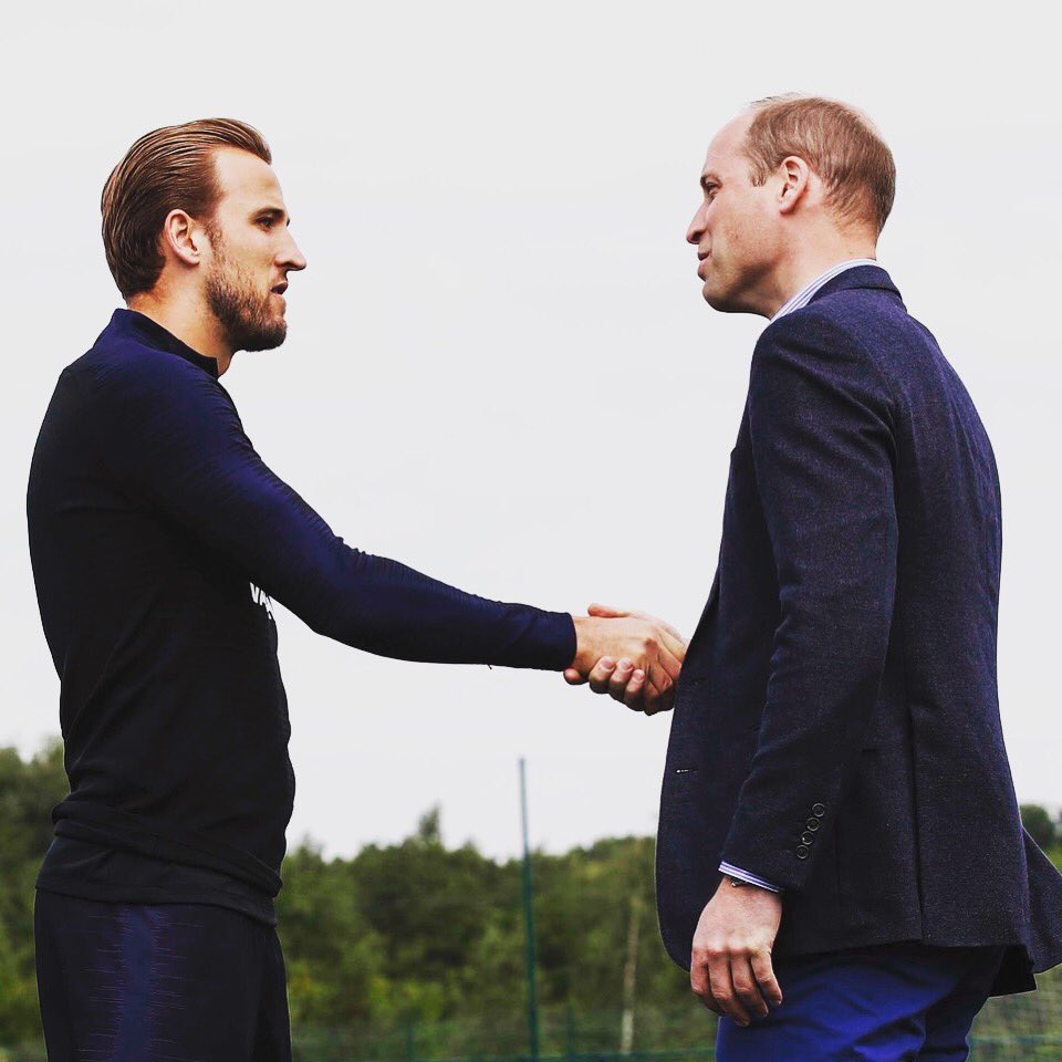 A pretty special moment for <a href="/trentaa98/">Trent AA</a> to receive his first <a href="/England/">England</a> senior team shirt from Prince William who visited the team today. #threelions #WorldCup2018 #harrykane #garethsouthgate <a href="/silverhubmedia/">SilverHub</a> <a href="/CanonUKandIE/">Canon UK and Ireland</a> @CanonProNetwork