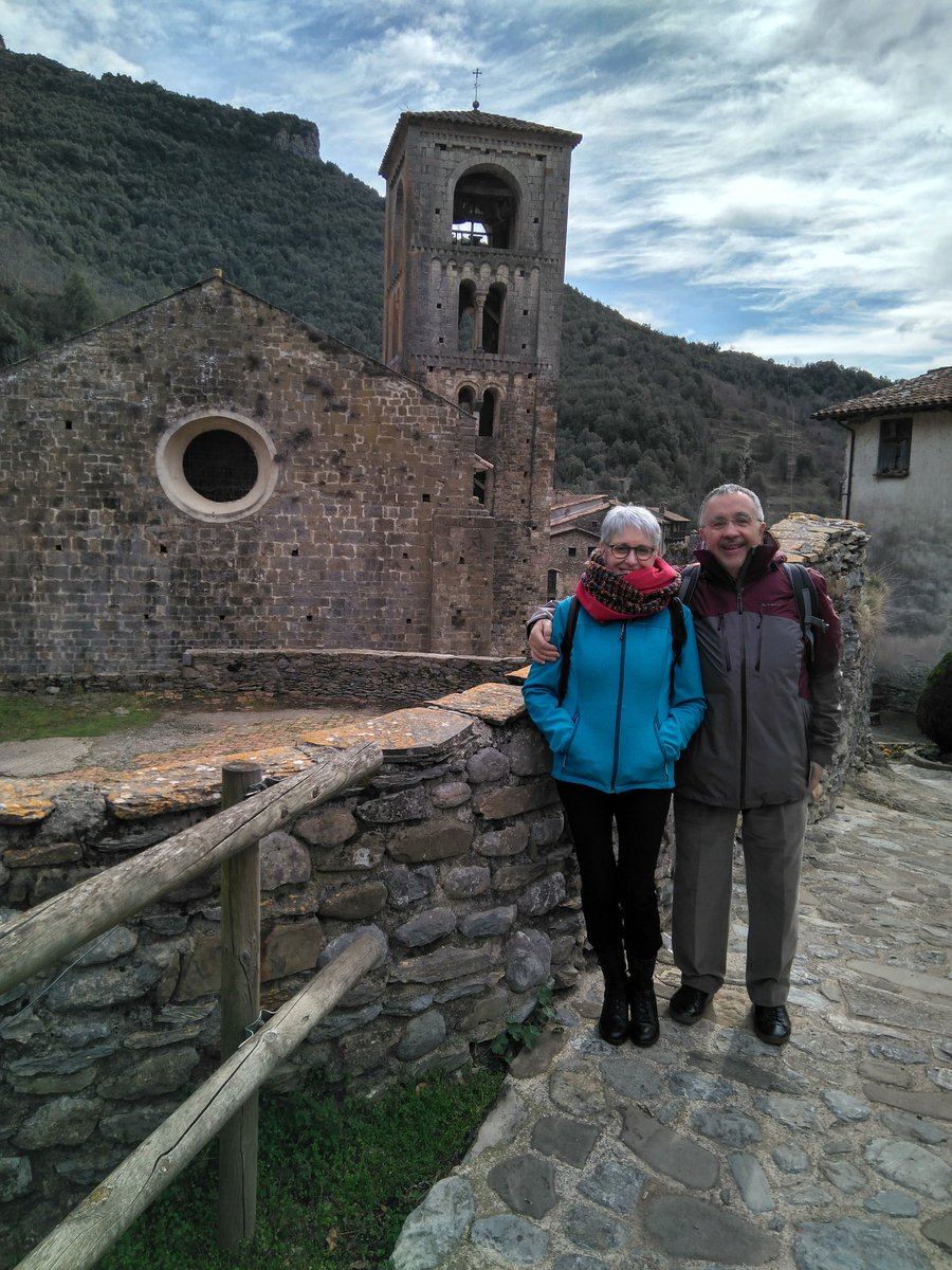 Ms52Alfonso's tweet photo. #Zapeando1132  Cuarenta años de casados el 24 de Junio. https://t.co/I6fCk6uaCc