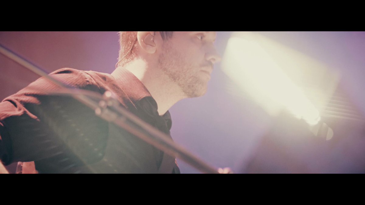 EvTod's tweet photo. Also @Tim_McCord is on it 🤗, of course 🙄 #HiLoVideo #Evanescence #TimMcCord https://t.co/As0hXlo6oR