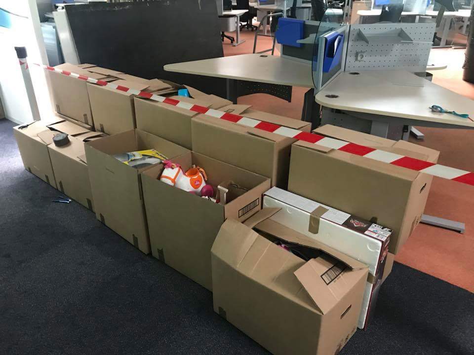ByPrintania's tweet photo. 14 cartons, 93 kg, près de 400 jouets récoltés par les équipes de printania pour les enfants du Bénin. Bravo !! #teamprintania #humanicher  👏👏👏 https://t.co/6ZBOWop6QF