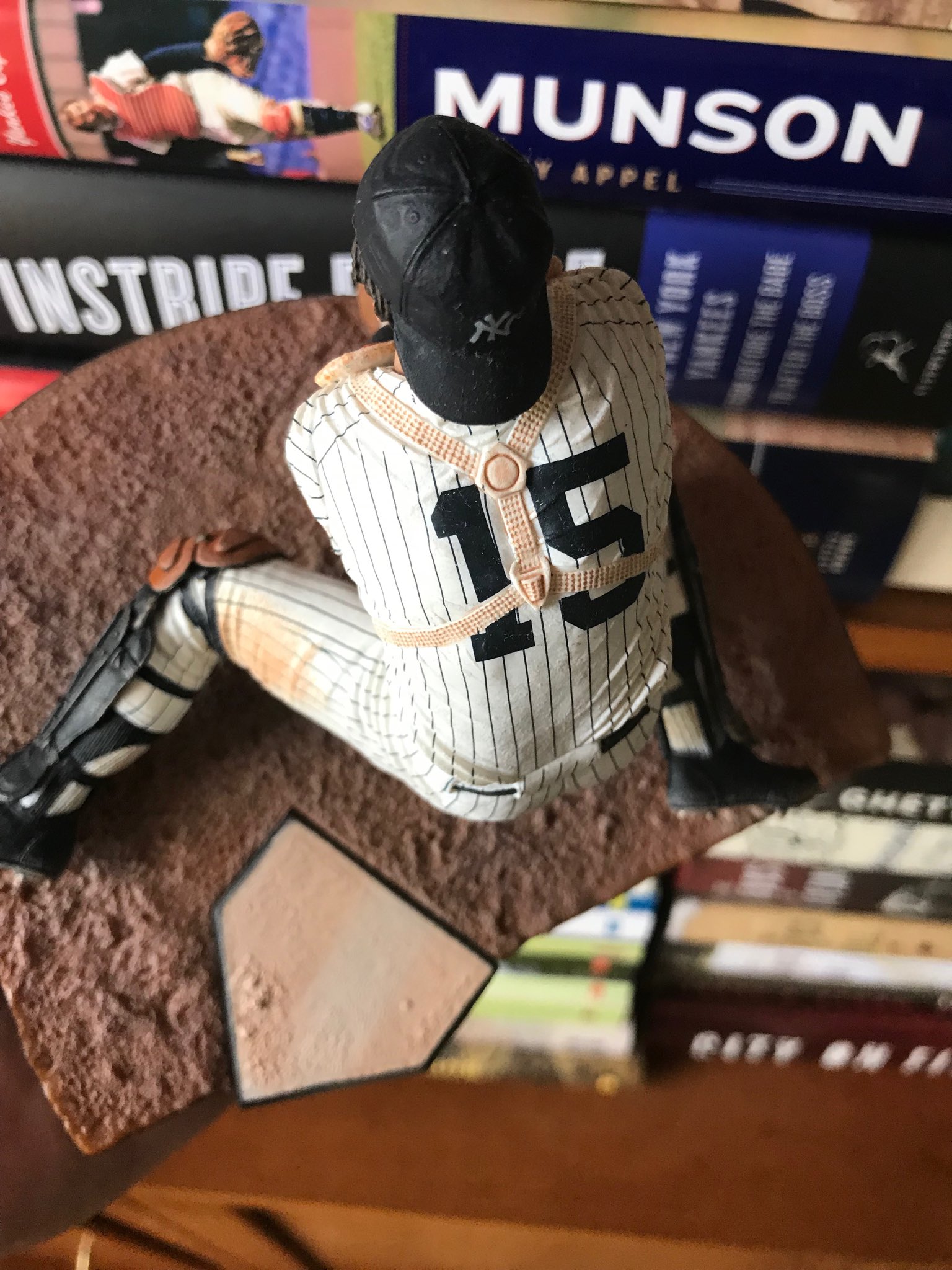 Happy Birthday to Thurman Munson! One of my favorite Yankees growing up, would ve  been 71 years old today. 