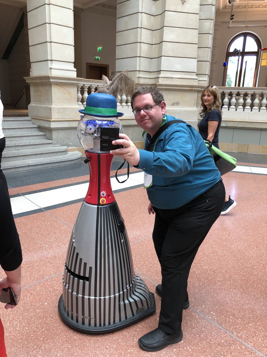 Courcho's tweet photo. Actuaries and robots at the Museum of Communication in Berlin. #ICA2018 #VICA2018 #VirtualICA @casact - https://t.co/yk0PwvBtNY https://t.co/AzMIFPZOrO