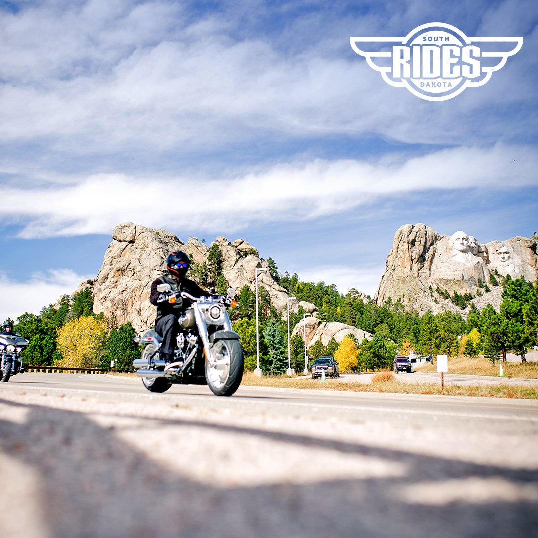 DriveSafeSD's tweet photo. Are you a new rider ready to roll? Make sure your first ride isn’t your last with these ten safety tips. https://t.co/jUmpL0XC60 #MotorcycleSafety #DriveSafeSD #SDRides https://t.co/Jfc1xtFilH