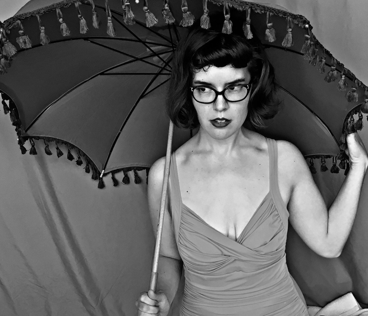 cavintagelady's tweet photo. @MiramarPlaya Thursday Throwback in all seriousness. Can we just agree this is the most fly af parasol ever!!! #magiccity #setprop #mitchglazer https://t.co/n7KNSTDhUE