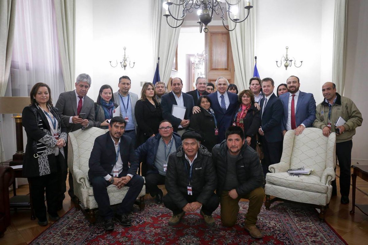 Hoy nuestro Alcalde Marcos Hernández junto al Presidente Nacional del PDC Fuad Chahin y los concejales Pablo José Huenulao Muñoz y Alicia Morales, se reunieron con el Ministro del Interior y Seguridad Pública para tratar temas específicos de la comuna de Galvarino