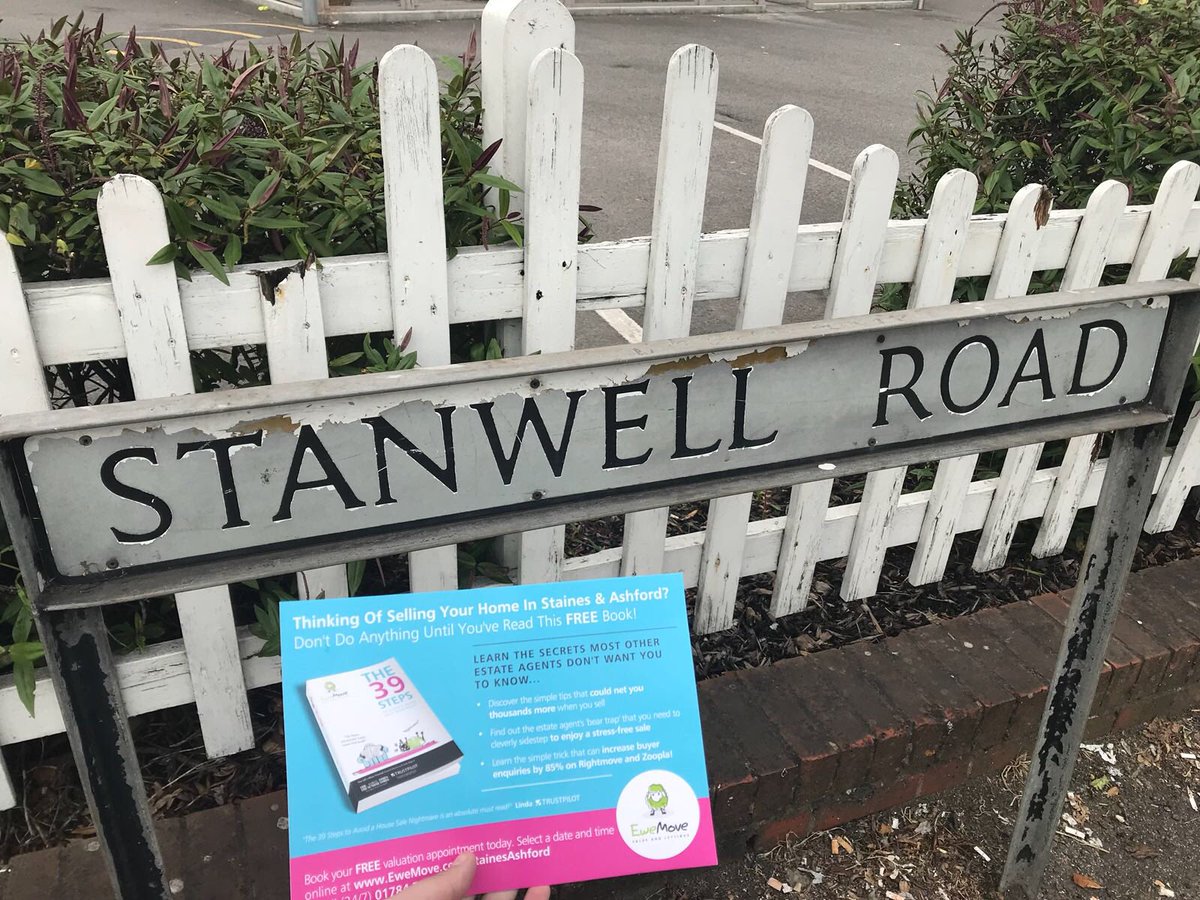 leaflets2go's tweet image. Unlike the sky Ewe move leaflets are lovely and bright and can be seen in Ashford Today #Leaflets2go #EweMove #Bright