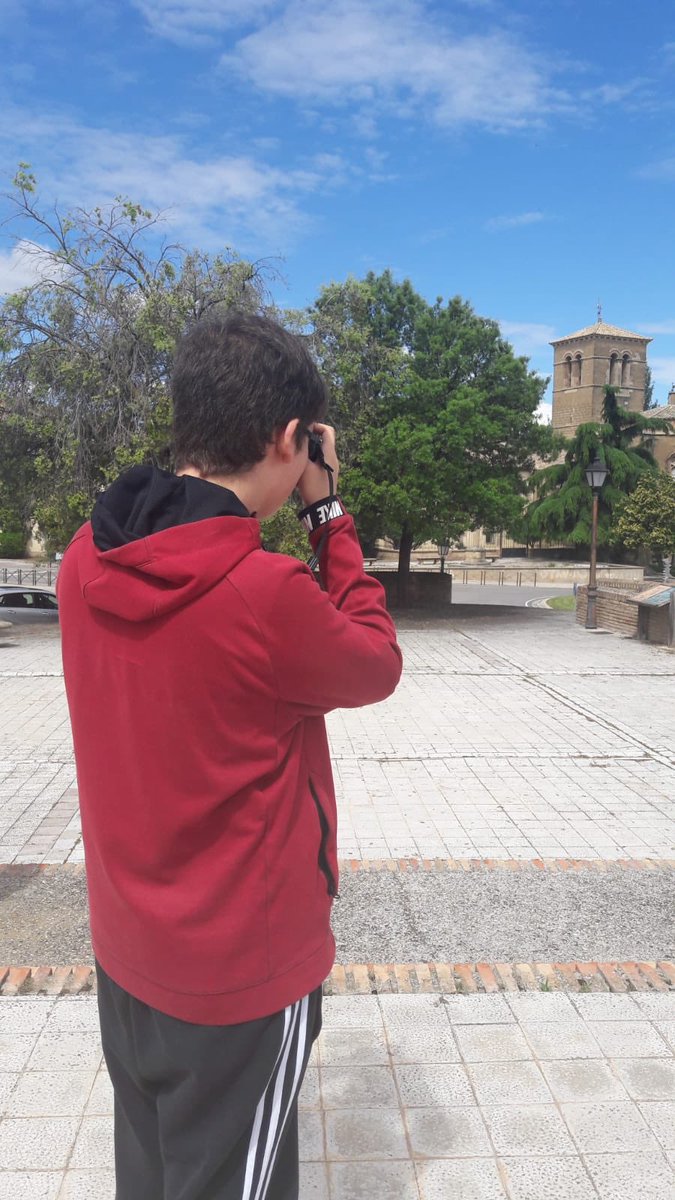 AulaSta's tweet photo. Finaliza el Taller de fotografía en 2° ESO,  Proyecto de Capacidades. Agradecemos a José  Luis Lasierra su colaboración. https://t.co/rbq8fCmVnH