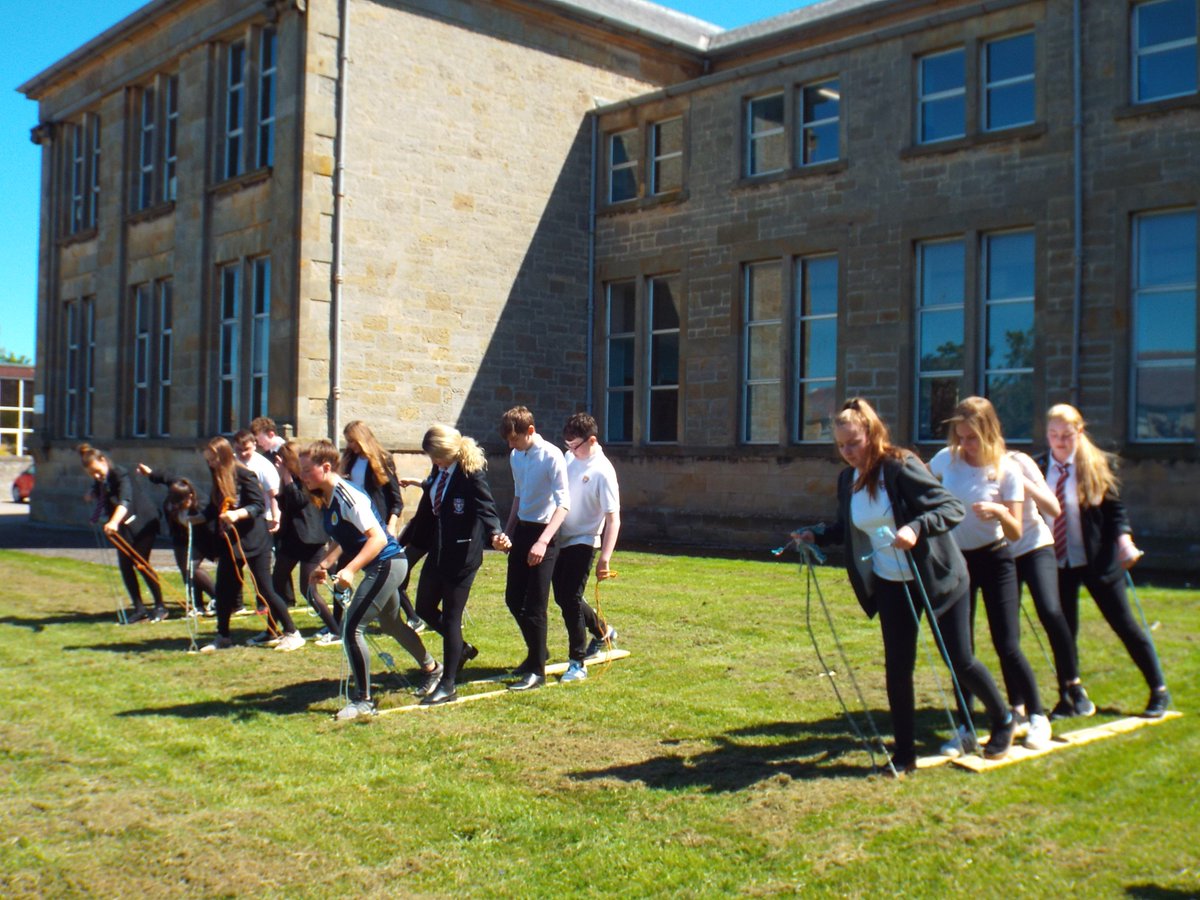 BuckieHighLib's tweet photo. Prefect training this afternoon with the seniors, including skiing and a zombie epidemic to deal with! https://t.co/TWrohk6tx0