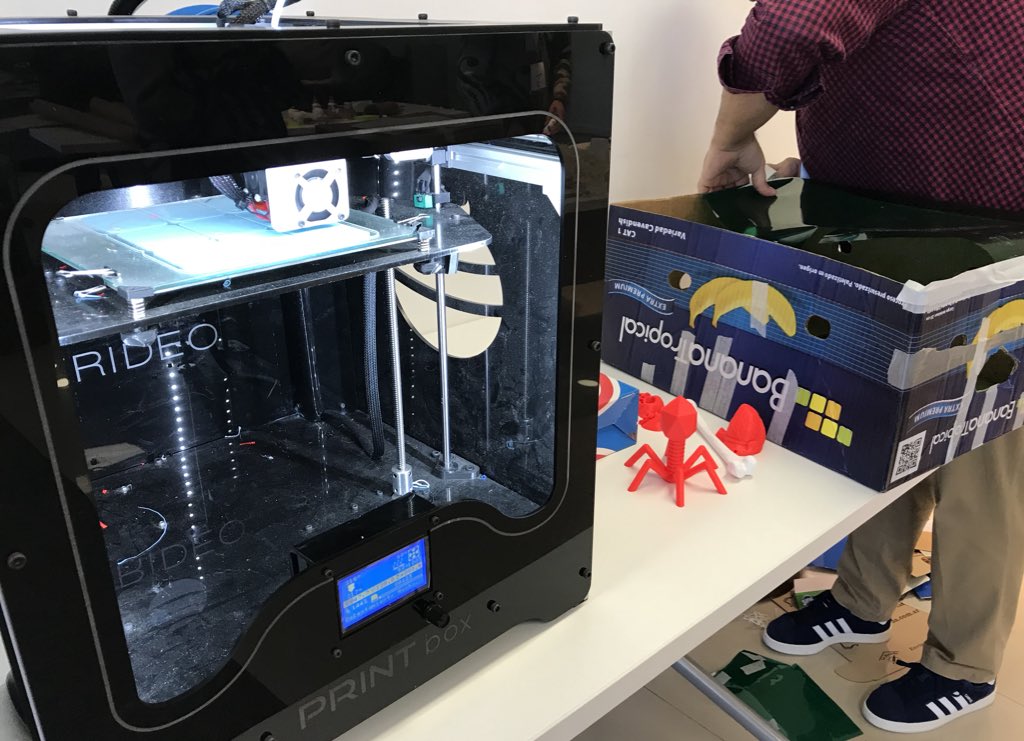 FABRICACIÓN DIGITAL y ANALÓGICA
Todo suma al momento de hacer
¡Gracias <a href="/Emprear_Innova/">EMPREAR OFICIAL</a> por colaborar con la impresora de <a href="/Trideo3D/">Trideo</a>!
#GGovJam #BAGovJam