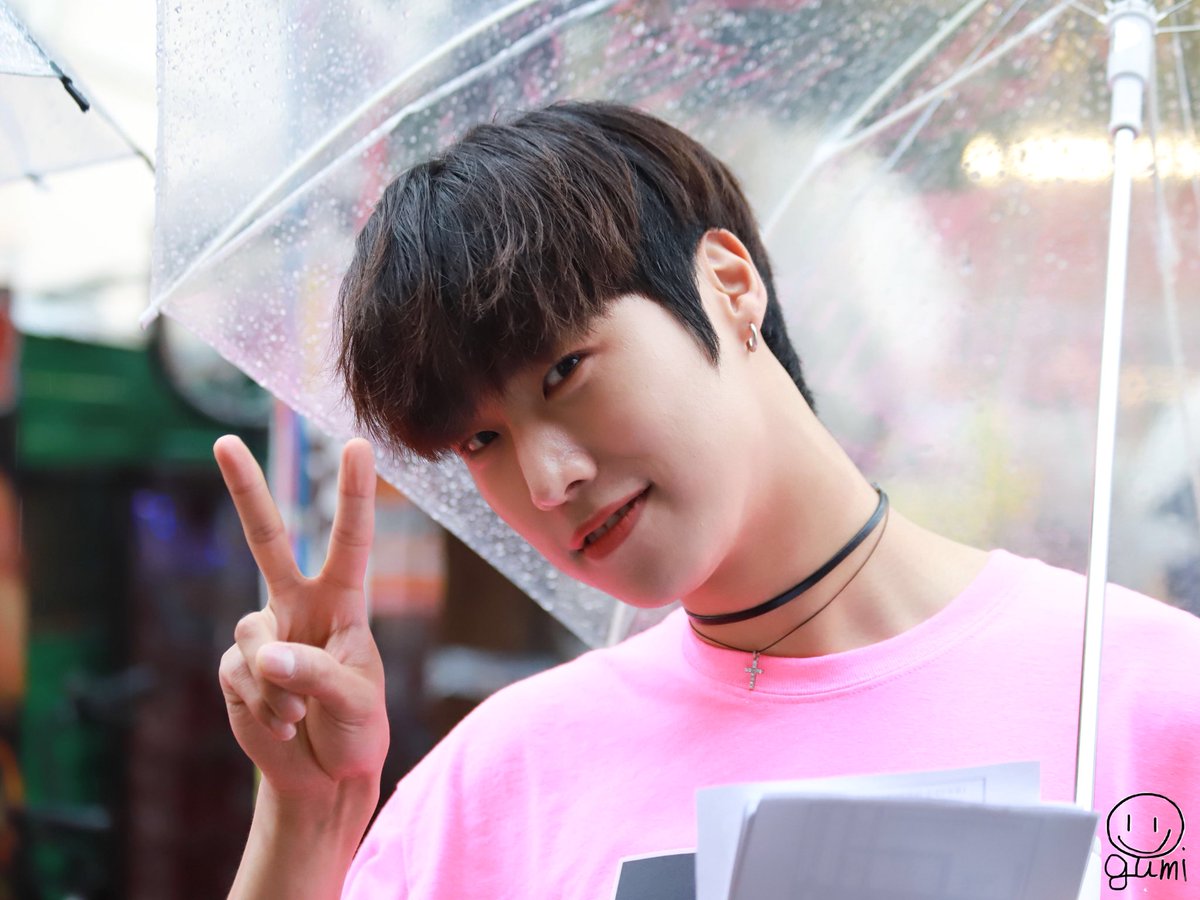 ACIAN_FR's tweet photo. Aujourd'hui nous fêtons le 25e anniversaire du talentueux Jin.O (26 ans en Corée) ! 🎊🎉🎈
Jin.O est né le 7 juin 1993 !

Encore un joyeux anniversaire à notre happy maknae ❤

#HappyJIN_ODay #Acian #JinO https://t.co/F189qBFrgh
