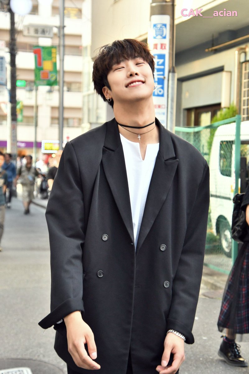 ACIAN_FR's tweet photo. Aujourd'hui nous fêtons le 25e anniversaire du talentueux Jin.O (26 ans en Corée) ! 🎊🎉🎈
Jin.O est né le 7 juin 1993 !

Encore un joyeux anniversaire à notre happy maknae ❤

#HappyJIN_ODay #Acian #JinO https://t.co/F189qBFrgh