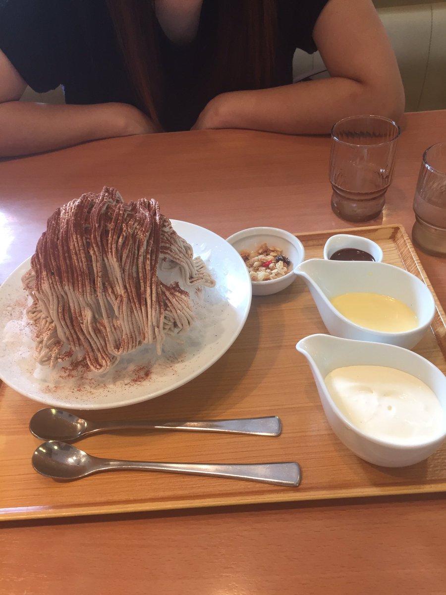 Konomi1220's tweet photo. ココスのかき氷♡ https://t.co/H8SkXKRLpH