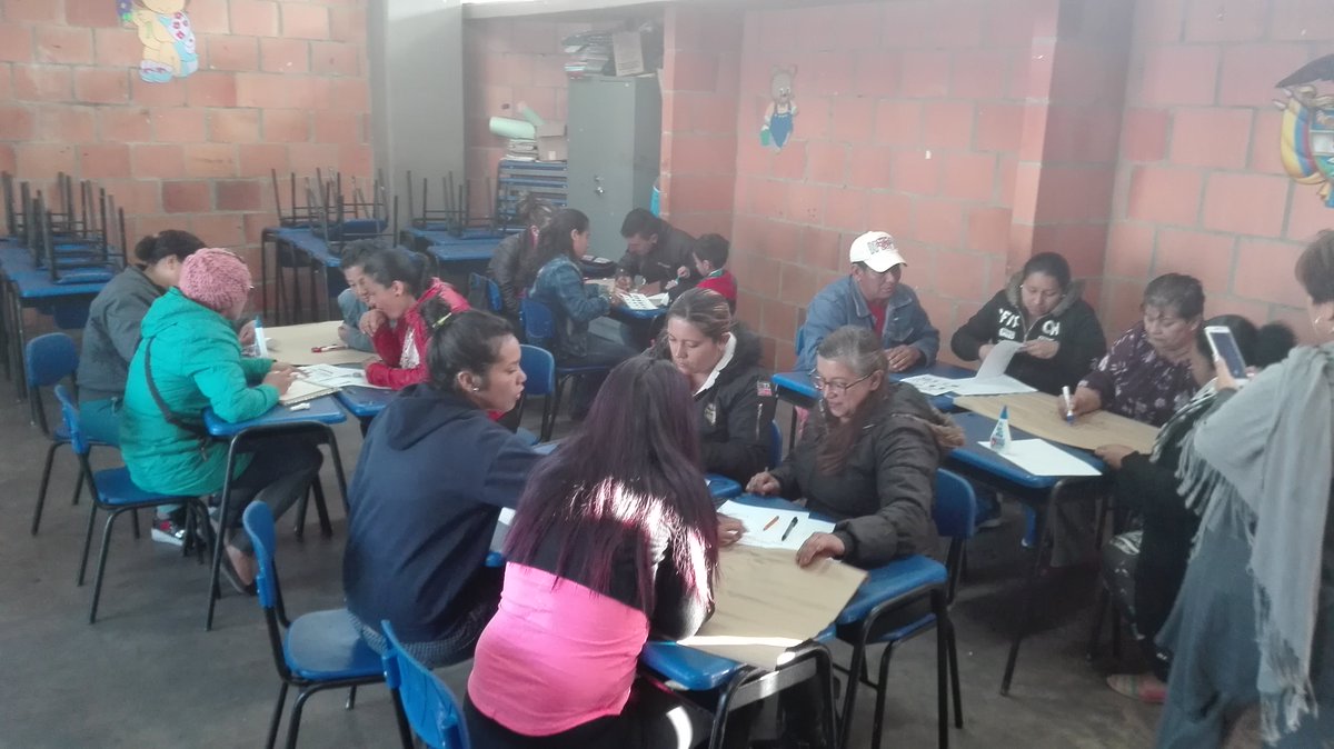 Samysalazar12's tweet photo. Samy Salazar. Institución. Las Villas Soacha presente. #PTATransforma.PTA camino de transformación para una educación de calidad. #PTATransforma @mineducacion @Yanethgiha @PTA_Colombia @infopresidencia @MartaISernaN @petrogustavo @IvanDuque @juliandezubiria @VickyDavilaH https://t.co/2TqVB3hLXp