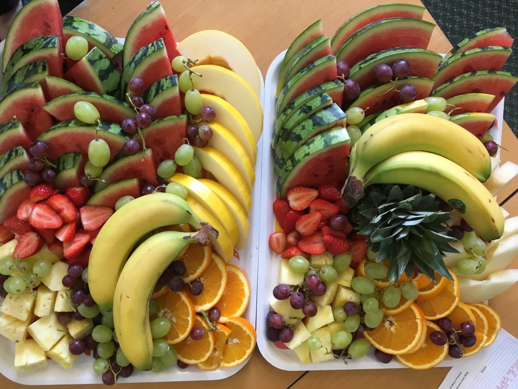 LicketyTweet's tweet photo. This afternoon p2a @stmarysmaryhill ate up all the GREEN SOUP! #porridgenplay & then had wonderful outdoor #Dramaledplay @GlasgowLEL @GlasgowCC @oakwoodG34 @CreativeSTAR @NHS_HS @RAttainment @MareeToddMSP @earlyyearsasn eating&playing feeling good & then creating stories! https://t.co/cnkeSXuMRj