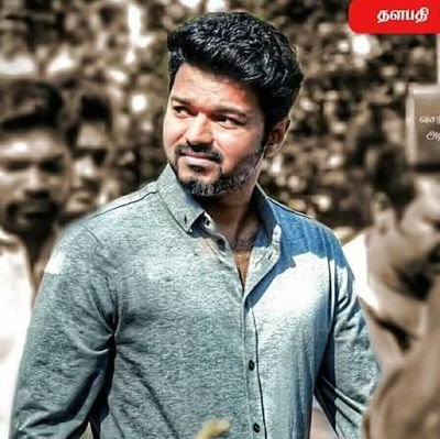 SiluvaM_'s tweet photo. 1995 ல ரஜினிக்கு எந்தளவு மக்களோட ஆதரவு இருந்தததோ அதவிட 2மடங்கு 2018ல தளபதிக்கு ஆதரவு இருக்கு இந்த ஜெனரேசன்ல 👌👏👏 

#IconsOfMillions 

#தளபதி https://t.co/V8VdJwbYUi