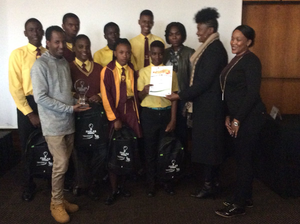 TiyaniTee's tweet photo. Today was a great day for youth Innovation, well done to all the youngsters on the presentations. The future is now indeed. #ACCSF2018 #FabLab #gkVacWork @CityTshwane @4otune @Geekulcha https://t.co/rW9fCI04zT