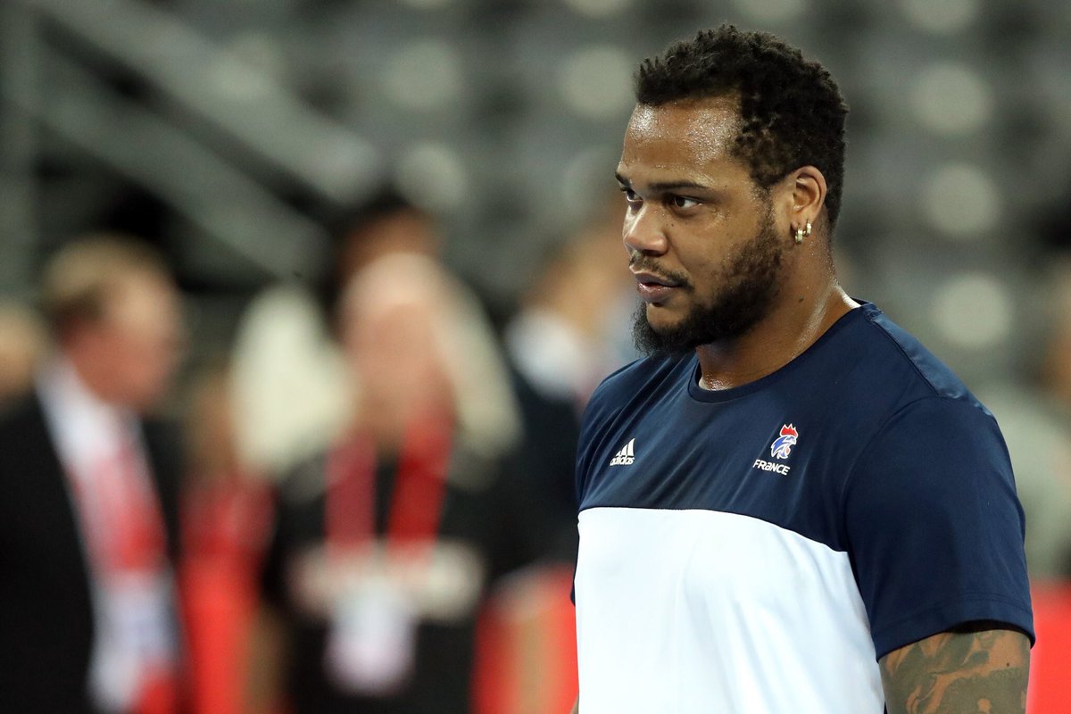Equipes de France de Handball (@frahandball) on Twitter photo #EdFM
🎂 Joyeux anniversaire Captain <a href="/cesorhaindo/">Cédric Sorhaindo</a> qui souffle sa 34e bougie aujourd'hui, depuis la Guadeloupe 🏝 ! 😘
#BleuetFier #EdFM
🎂 Joyeux anniversaire Captain <a href="/cesorhaindo/">Cédric Sorhaindo</a> qui souffle sa 34e bougie aujourd'hui, depuis la Guadeloupe 🏝 ! 😘
#BleuetFier