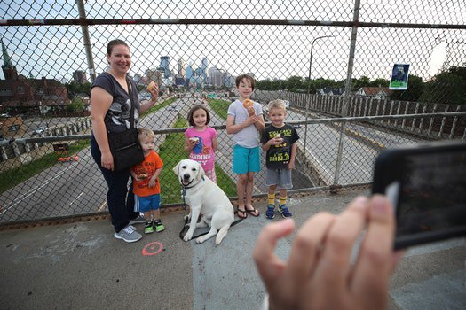 Downtown Minneapolis gets final closeups from 24th St. bridge strib.mn/2LxN6Wm