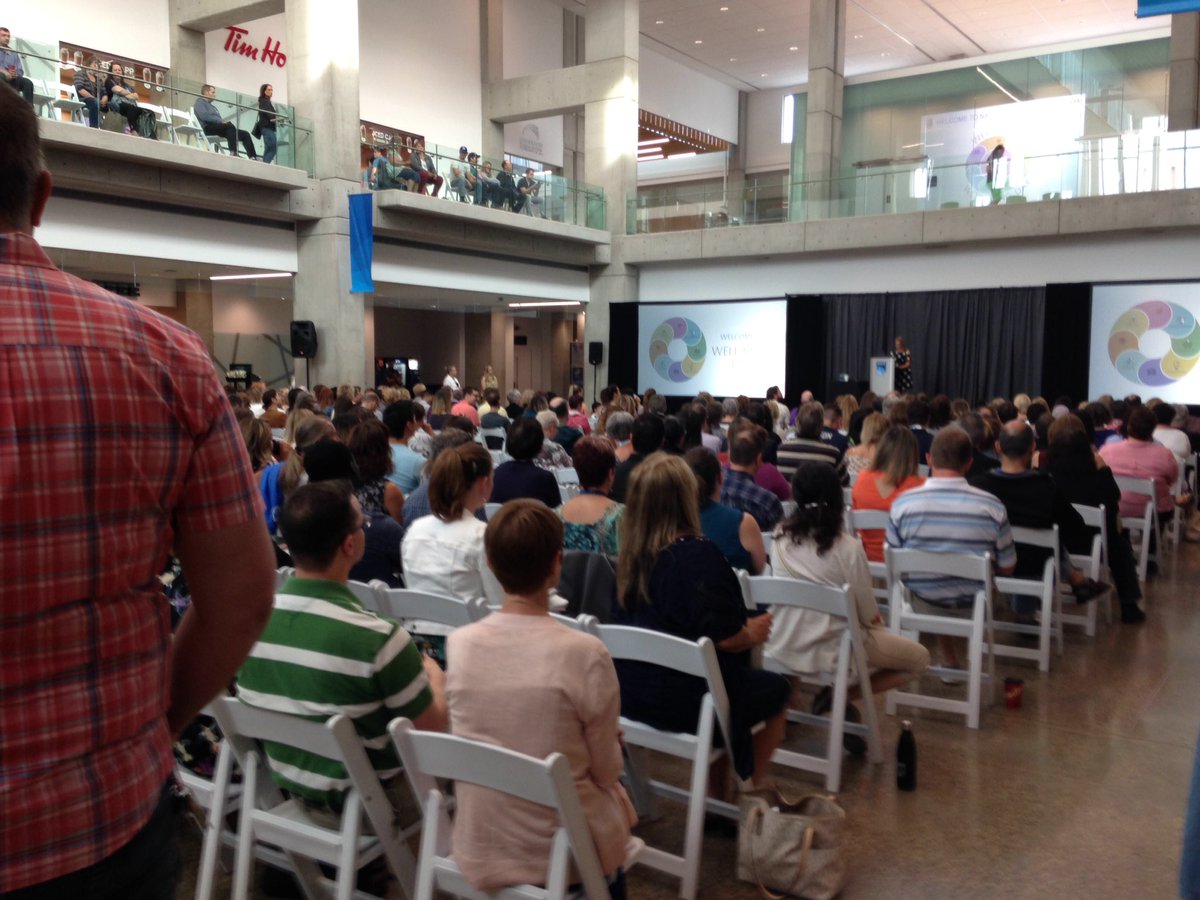 SilvanaBab's tweet photo. #greatatnait begins! https://t.co/5Mb9QacOB9
