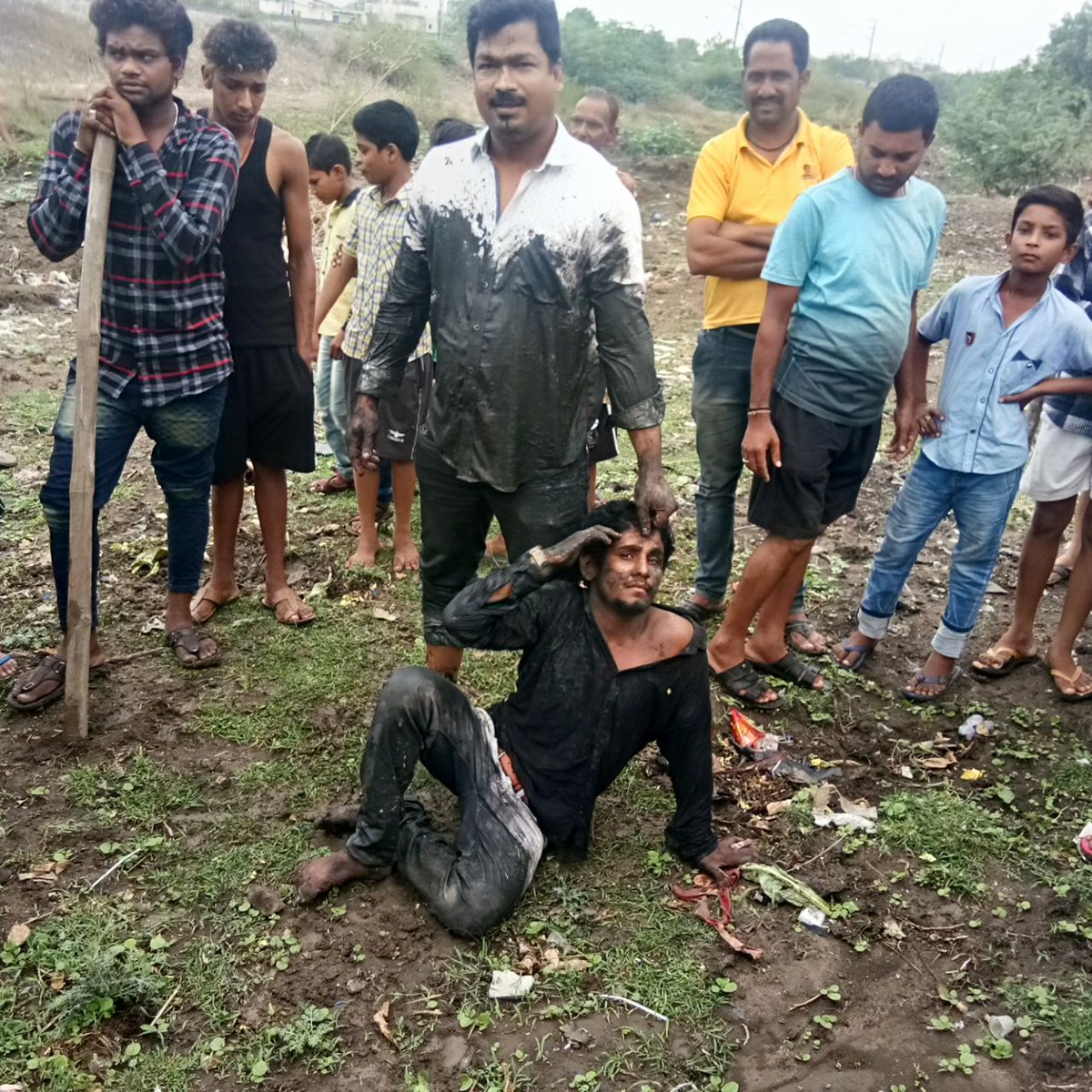 kalamnaps's tweet photo. P.S. KALMANA most  wanted accused cought from dangerous place by  pc  Sheshrao https://t.co/3VqzKLE7yY. 6196 on dated 7.6.2018 https://t.co/SeagfBPCu7