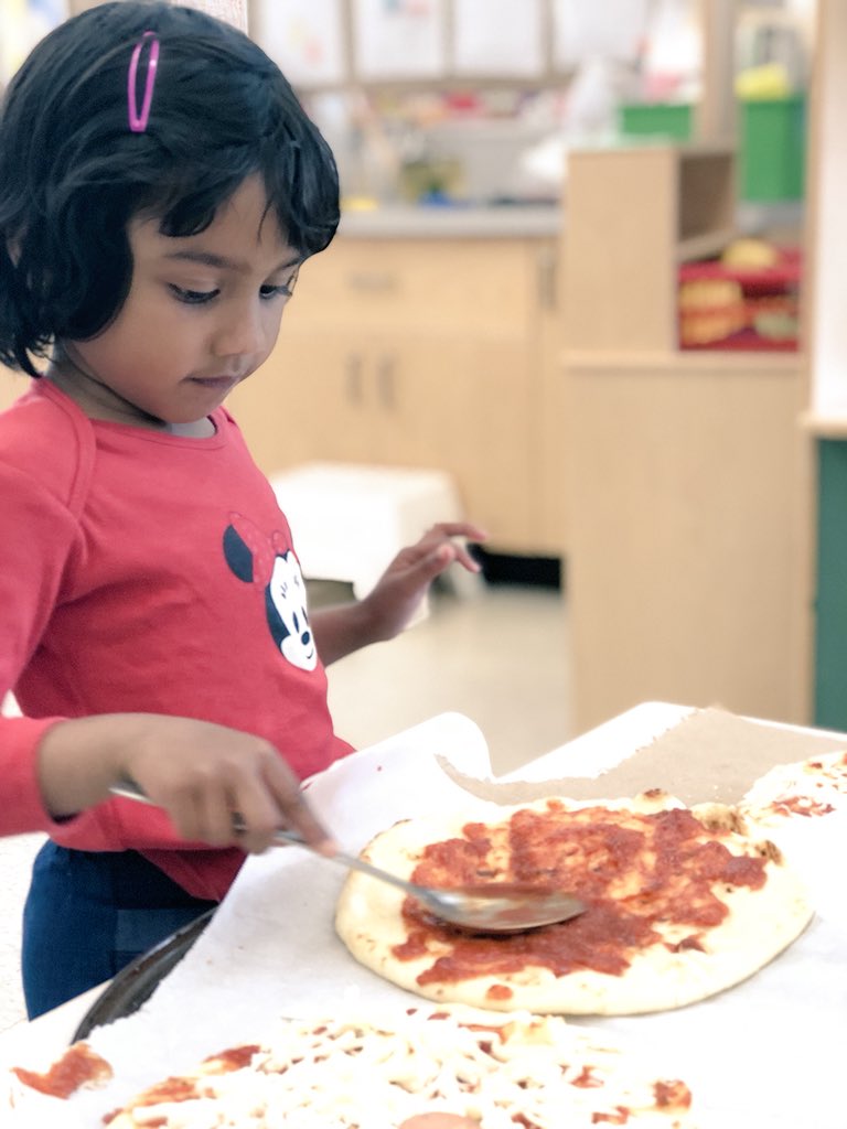 TheLearningSub's tweet photo. PIZZAAAAAA🍕 https://t.co/IefVpmbyVE