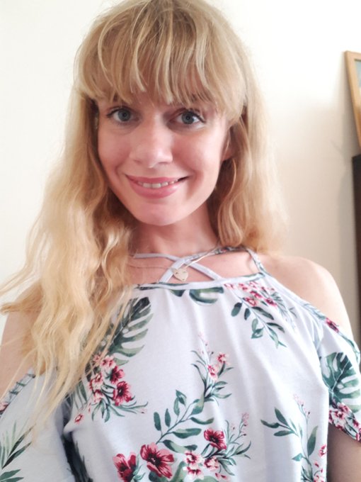 Free from assignments and feeling summery 😁🌞 #academia #camgirl https://t.co/tNlFQVGmc3<a href="/tag/academia"class="tags">#academia</a><a href="/tag/camgirl"class="tags"><span>#camgirl</span></a>