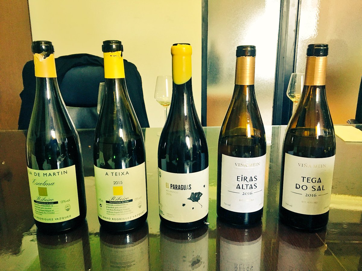 Terminamos nuestra ruta gallega <a href="/guiapenin/">Guía Peñín</a> de esta semana en <a href="/CRDO_Ribeiro/">D.O. Ribeiro</a> con más de 120 muestras y con excelentes impresiones, algunas de la joyas de hoy.....y no son todas