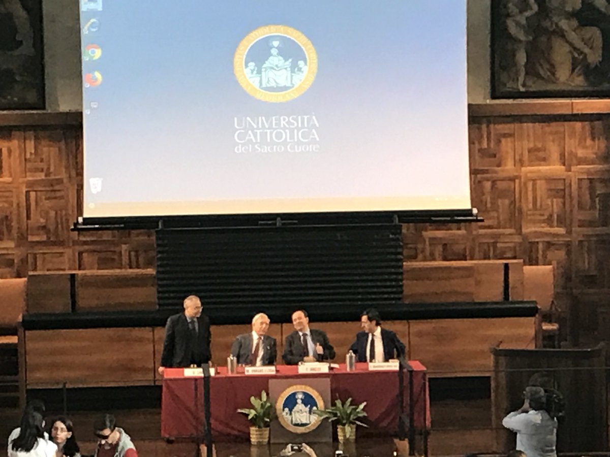 miguelbelletti's tweet photo. Ascoltando #vargasllosa #nobel in aula magna di @Unicatt . Bello tornare studenti! https://t.co/zGTiVRHukX