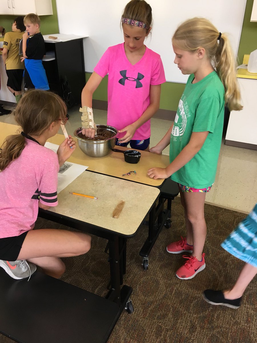 speisersquad's tweet photo. #SJSD #innovation #math #oakgrovesummerschool cooking class for summer school! Making pudding pops! https://t.co/2khTd8poCZ