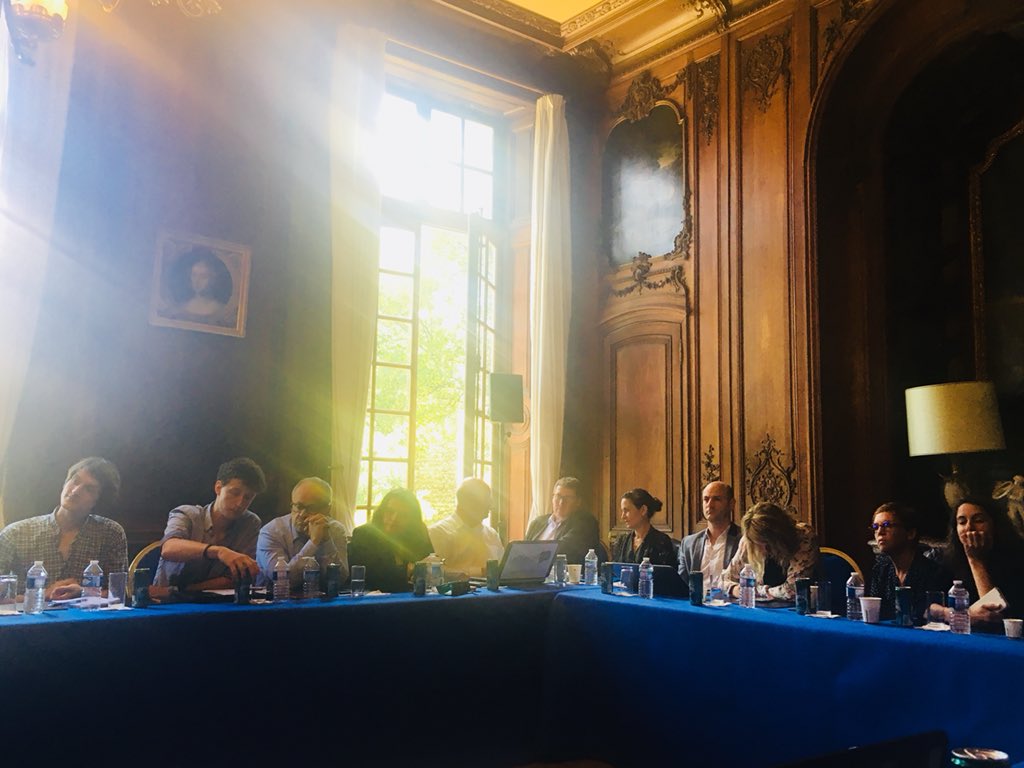 Ma2398Math's tweet image. Merci le #CGET et la #FondationTravaillerAutrement pour ces travaux de recherches et cette session d’échanges sur les #tiers-lieux et le #coworking @TCRMBLIDA, @Woma, @lacordee, @darwin et tous les autres!