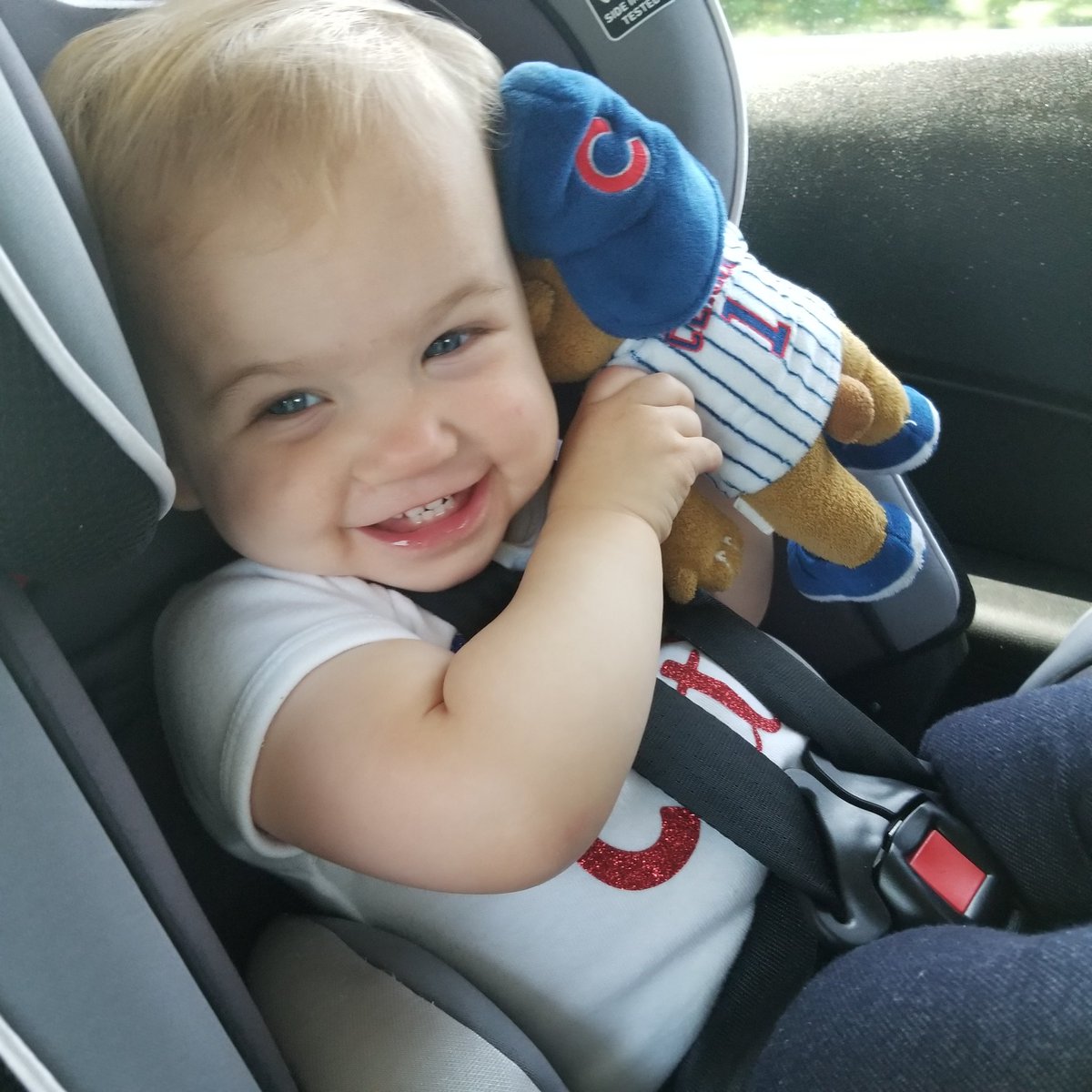 Racheleli11's tweet photo. Heading to the game! Hoping that we get to see Clark!!! @ClarktheCub @Cubs https://t.co/UBwJcCVKuS