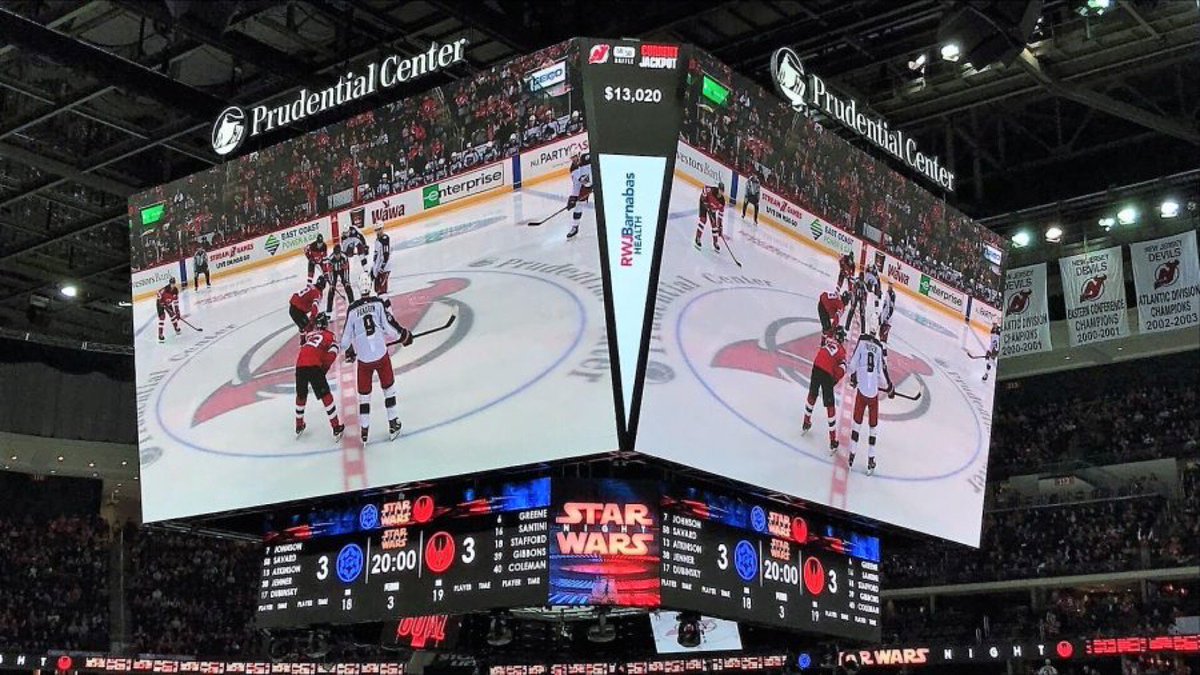 ChyronHego's tweet image. ChyronHego graphics solutions for in-venue live sports production help producers tell a better, more visually immersive story. Learn about the ways in which ChyronHego innovation is helping to get fans back in the stands. #CHBlog bit.ly/2xTmgpy