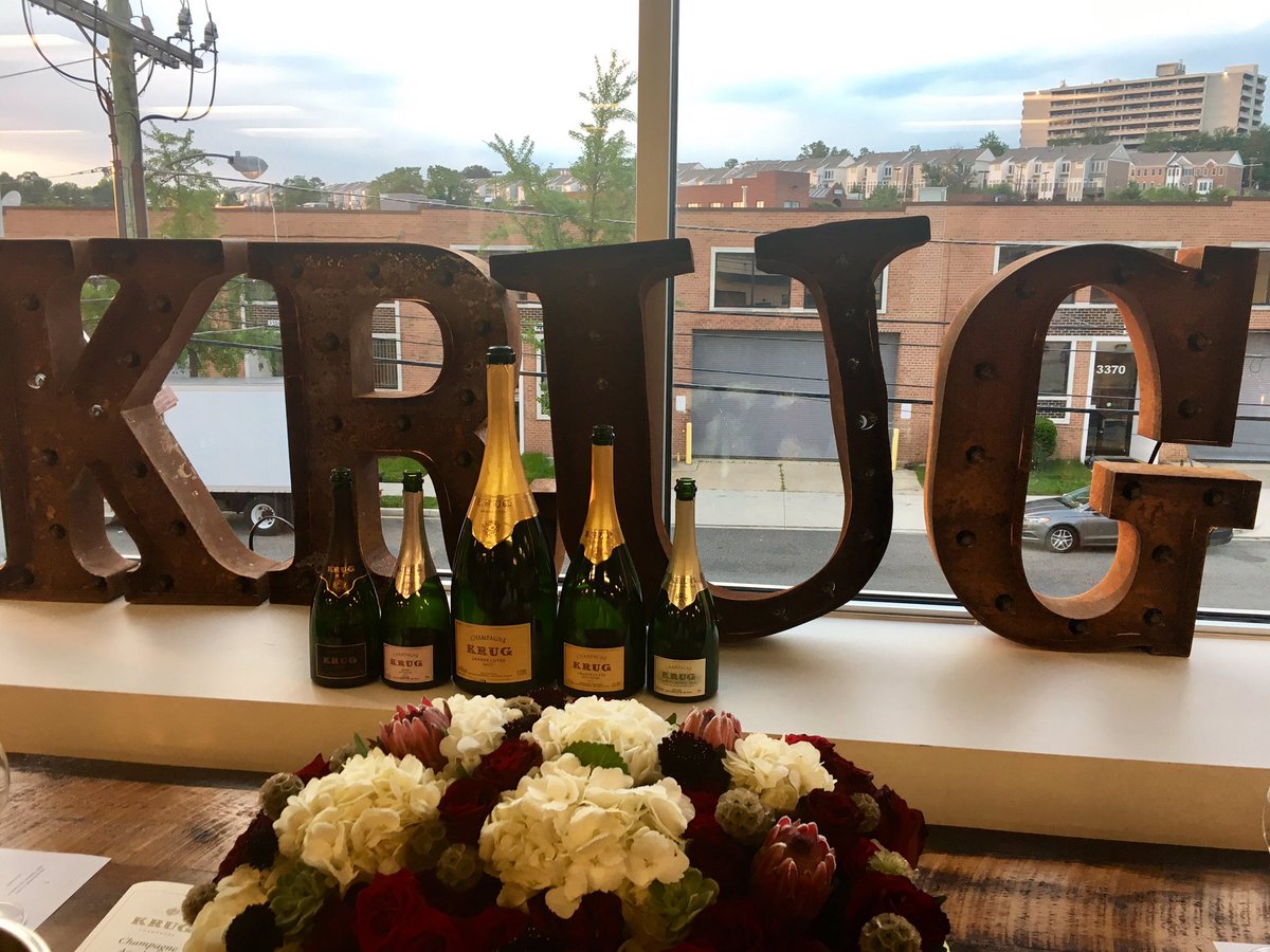 Winelover0227's tweet photo. The beautiful Krug tasting at Zachys DC last night. What a wonderful opportunity to taste these coveted bubbles. From the first pour to the last pour, I felt transported.

#wine #winelover #champagne #wino #krugchampagne #bubbles #cheese #frenchbubbles #rosé #charcuterie https://t.co/pIOltl8z9c