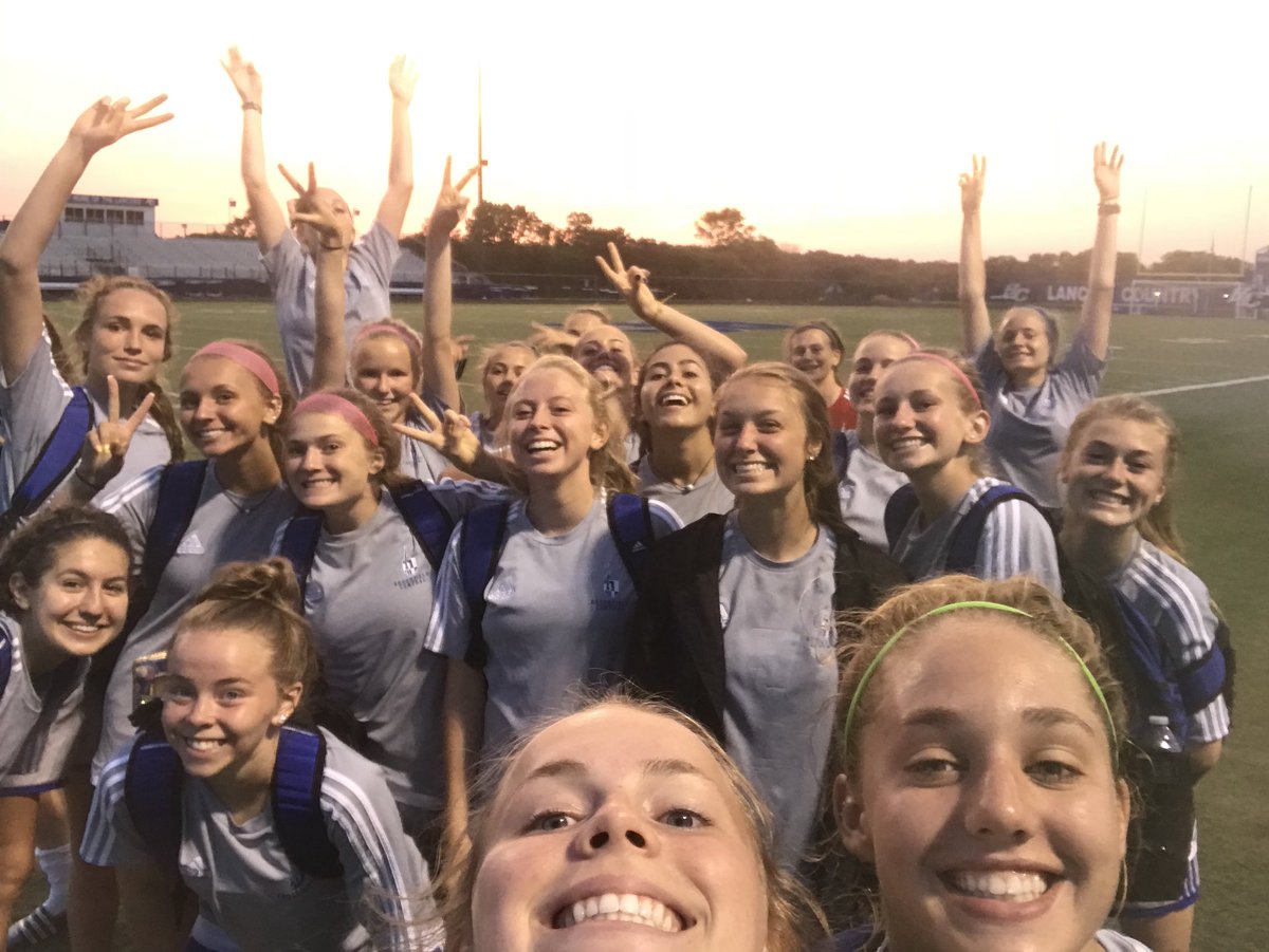 BCgirlssoccer's tweet photo. come to our LAST HOME GAME tonight @ 7!!!!!!!!! wear your 12th girls shirts 🤑🤑🤑 https://t.co/cwBVjns7f1