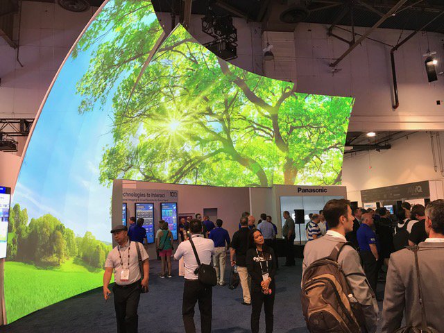 AlltecPro's tweet photo. Now this is one sick Panasonic display! #Infocomm2018 #digitalsignage #Alltecpro https://t.co/NMDBBZefe0