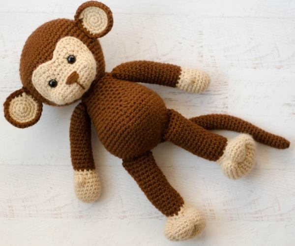 Amigurumicom's tweet photo. Michael the Monkey is taking a quick nap before continuing his day. Have a good rest, Michael!

Michael the Monkey by Crochet 365 Knit Too
https://t.co/Txom20AfmP https://t.co/e9o6WLe9uE https://t.co/zRmAzrl76Z