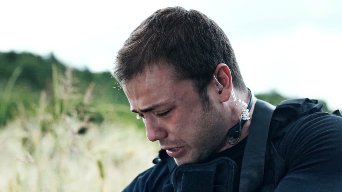 'Veda ederken aşk ateşi gibi söner iç çekişler. ' #YavBah